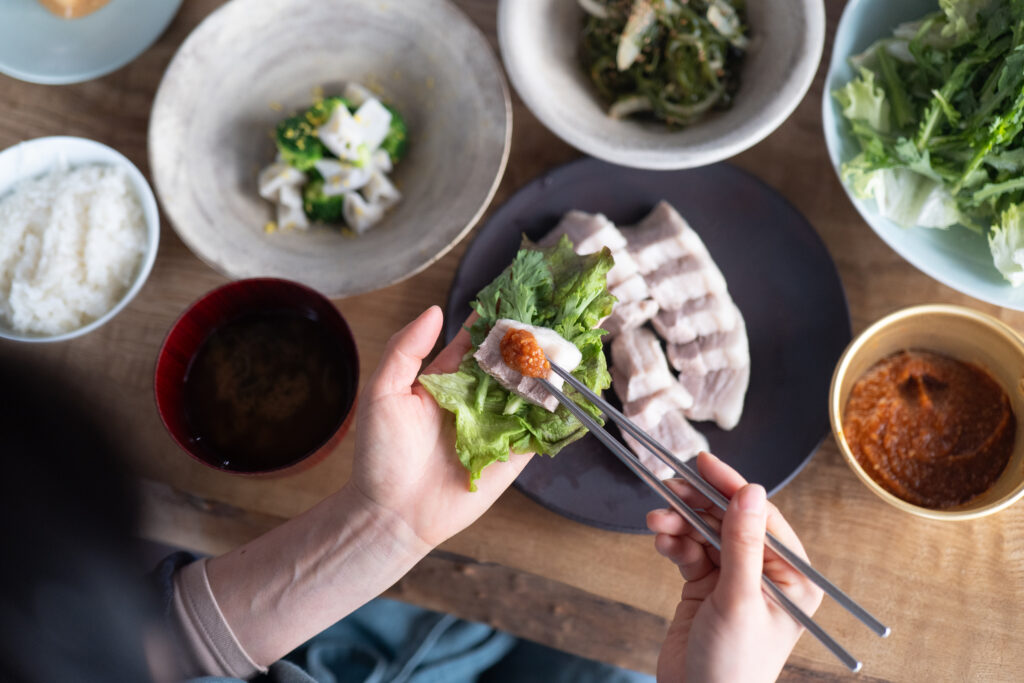肉類と野菜類、発酵食品が一度に食べられるポッサム